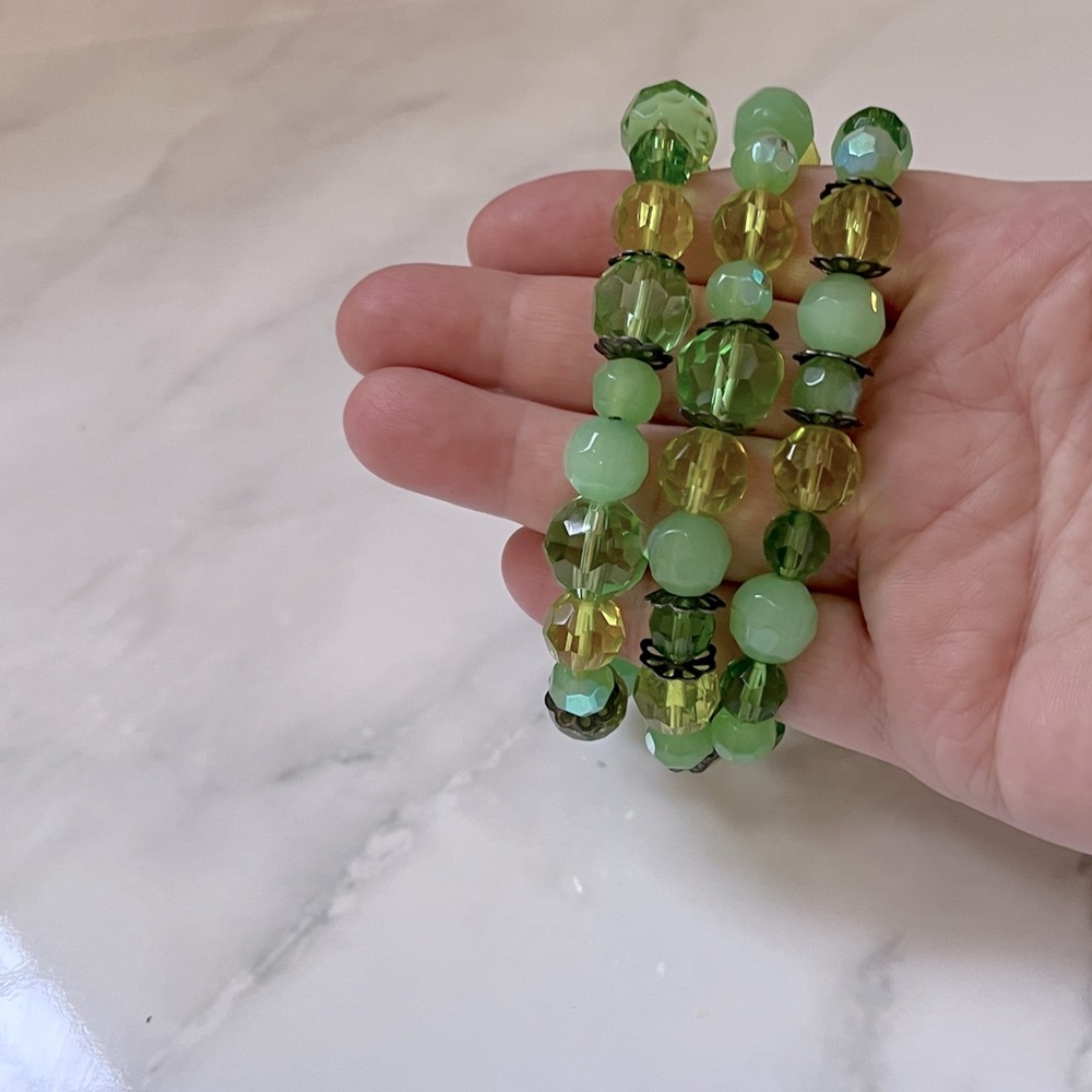🌸3/$25 Vintage Triple Strand Green Beaded Rhinestone Stretch Bracelet Faceted - Picture 13 of 16